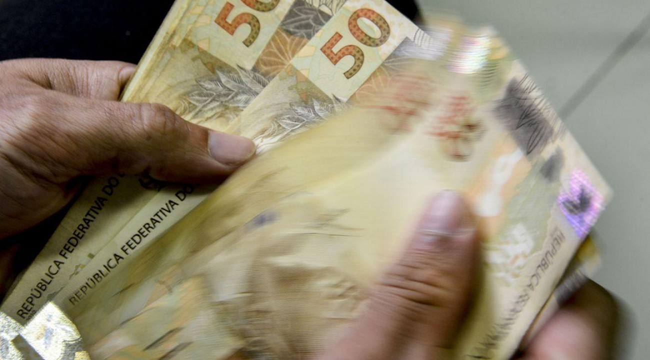 Beneficiários com NIS de final 4 recebem novo Bolsa Família